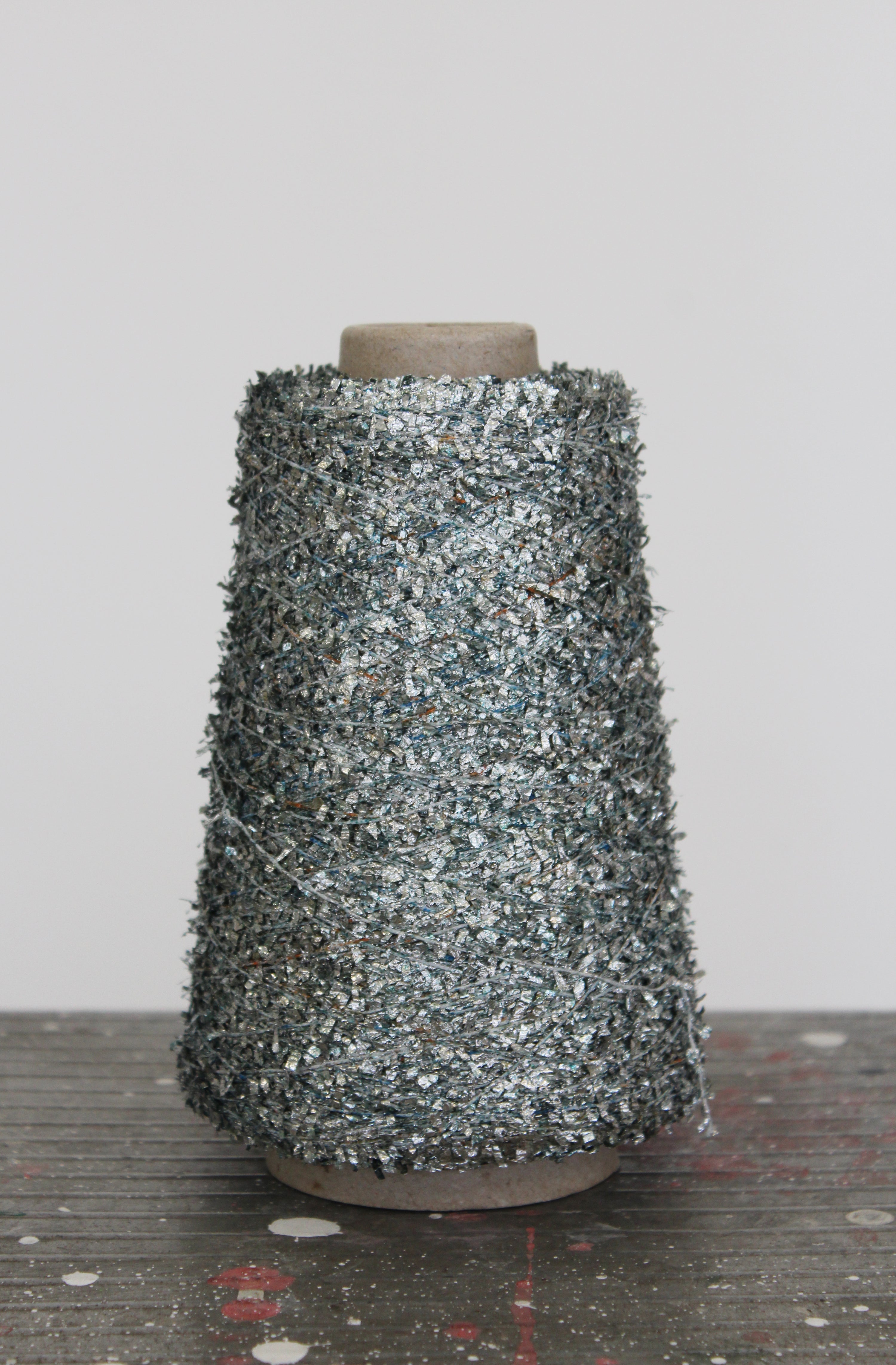 PRINTED SILVER LUREX CUT RIBBON YARN