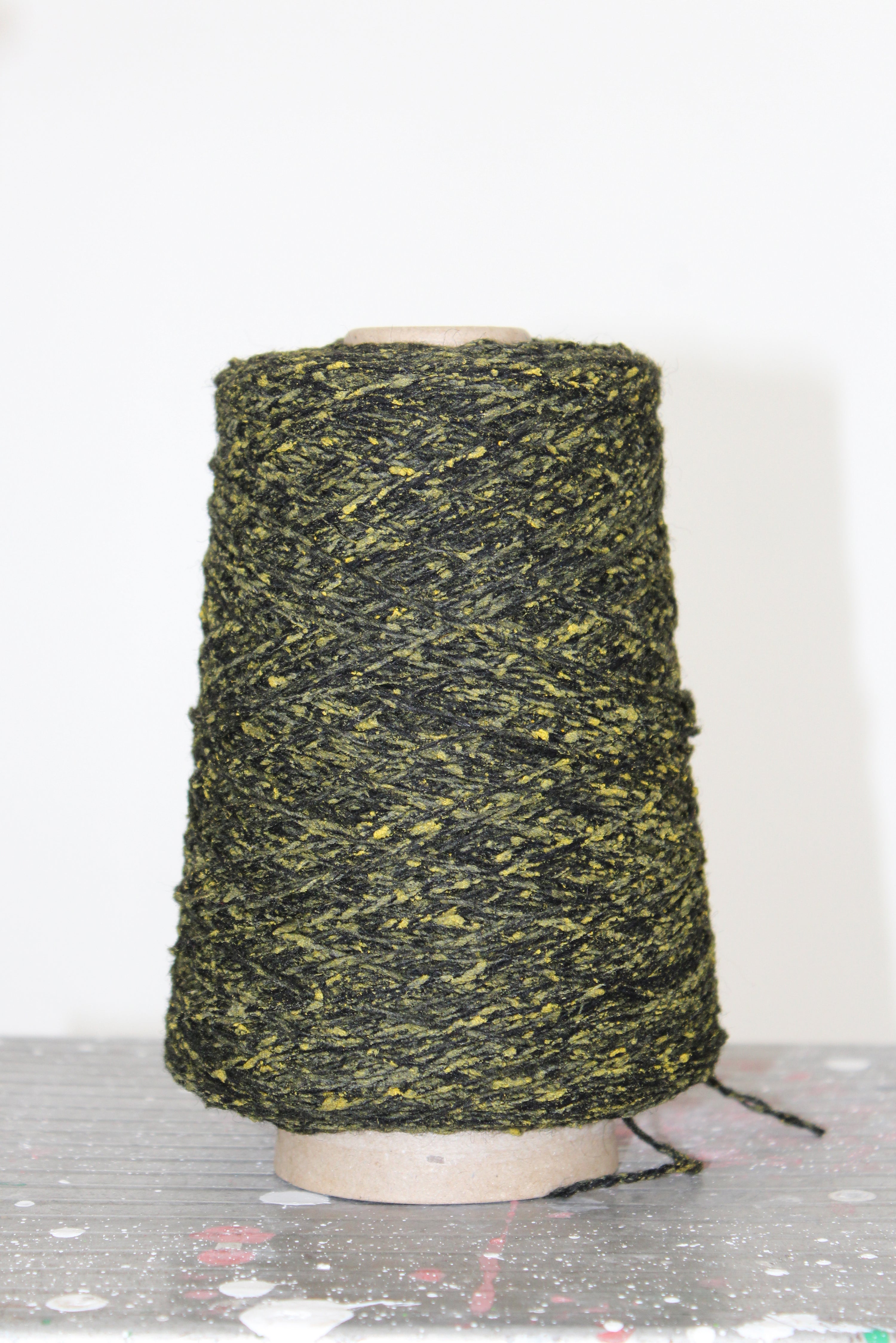 TWISTED WOOL WITH PIGMENT PRINT