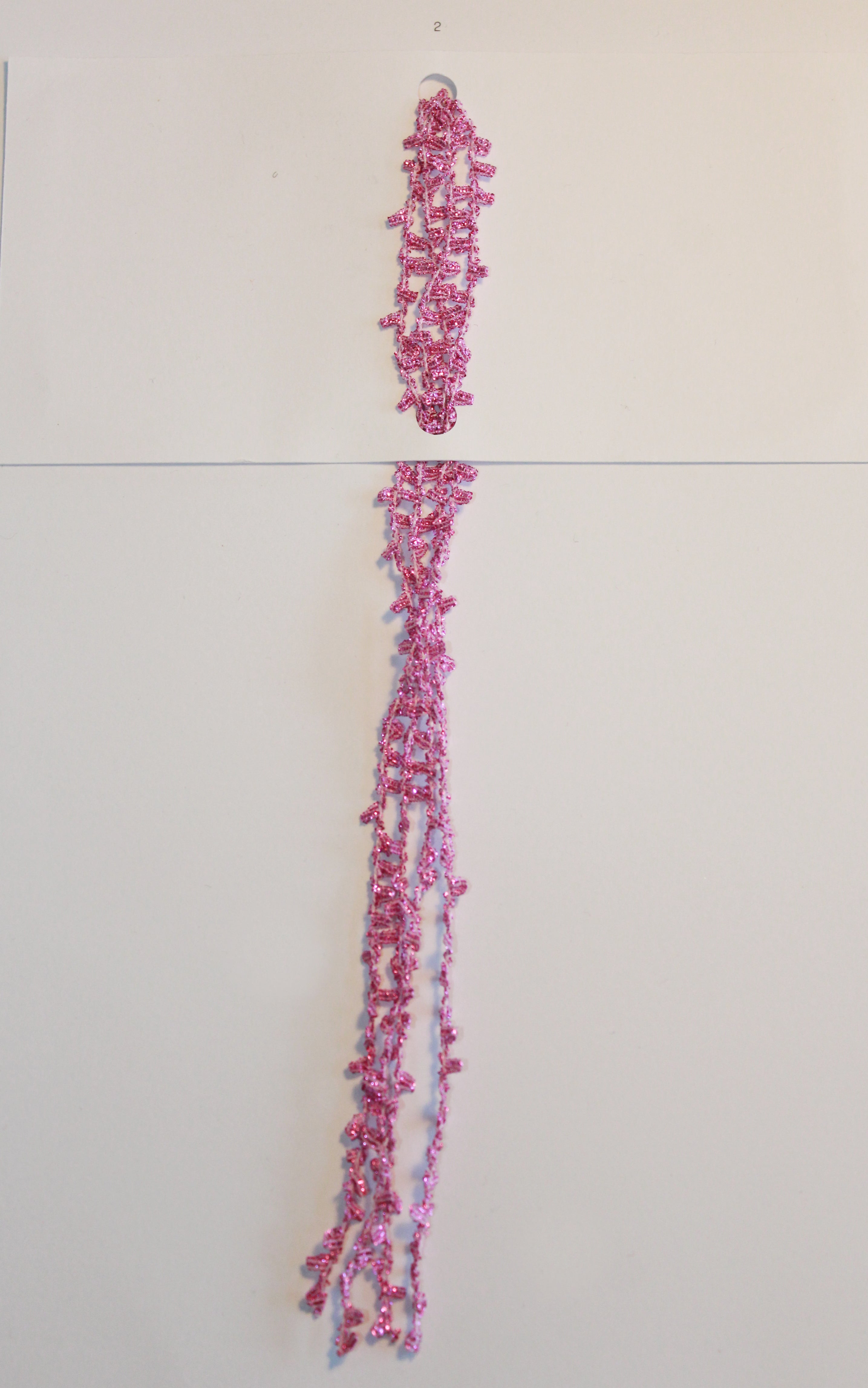 TWISTED LUREX PICKER-EFFECT YARN